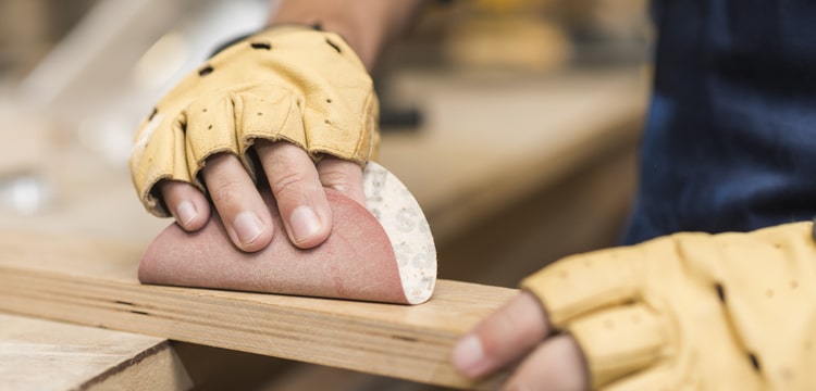 10 riesgos laborales para las manos y cómo evitarlos